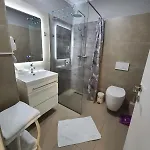 My Rr Kajo Karafili Appartement *