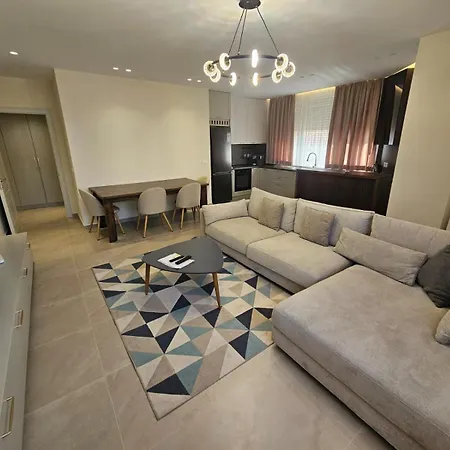 Appartement My Rr Kajo Karafili *