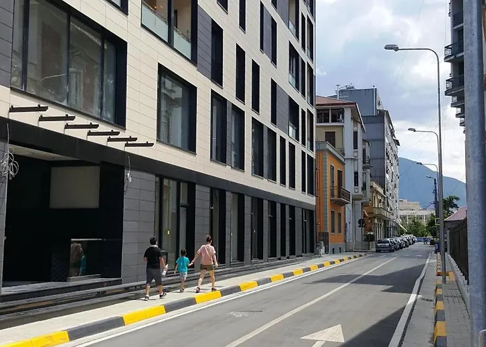 My Rr Kajo Karafili アパート