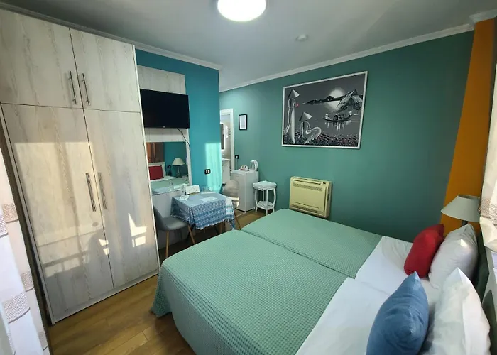 My Rr Kajo Karafili * ティラナ