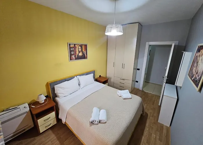 My Rr Kajo Karafili ティラナ